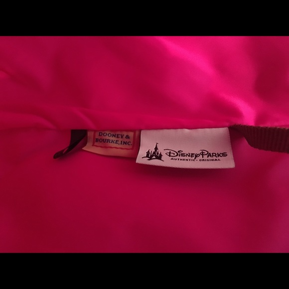 Walt DISNEY Dooney & Bourke New 2019 Cats PURSE - Picture 6 of 9